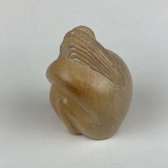 Hand Crafted Soapstone Hugging Couple Figurine 3” - Picture 2 of 10